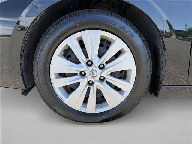 Used 2025 Nissan Sentra S FWD image 25