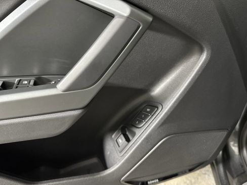 Used 2025 Audi Q3 2.0T Premium Plus w/ Premium Plus Package image 18