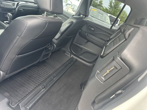 Used 2017 Honda Ridgeline RTL-E image 16