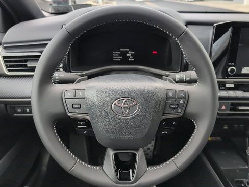 New 2026 Toyota Camry SE image 19