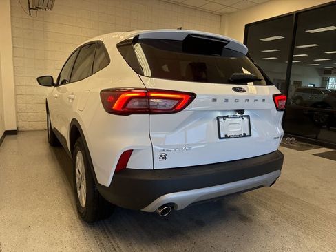 New 2026 Ford Escape Active w/ Cold Weather Package AWD/4WD image 16