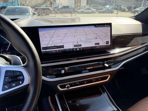 Used 2026 BMW X7 xDrive40i image 35