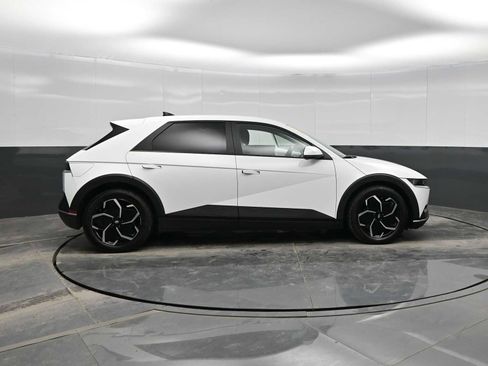 Used 2022 Hyundai Ioniq 5 SE w/ Cargo Package image 9