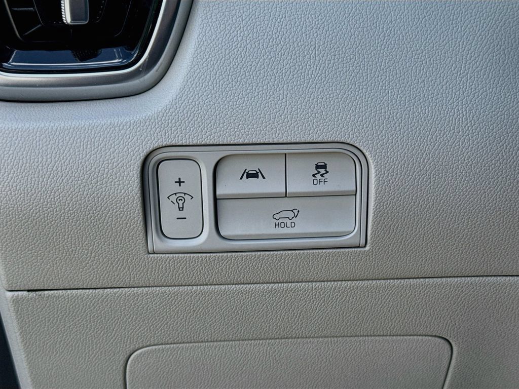 Certified 2023 Kia Sorento SX AWD/4WD image 13