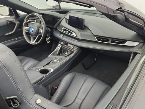 Used 2019 BMW i8 Roadster AWD/4WD image 24