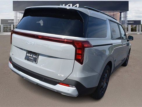 New 2026 Kia Carnival EX image 3