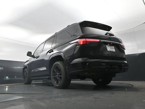 Used 2024 Toyota Sequoia Platinum w/ TRD Off-Road Package AWD/4WD image 23