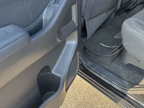 Used 2022 Nissan Frontier SV RWD image 18