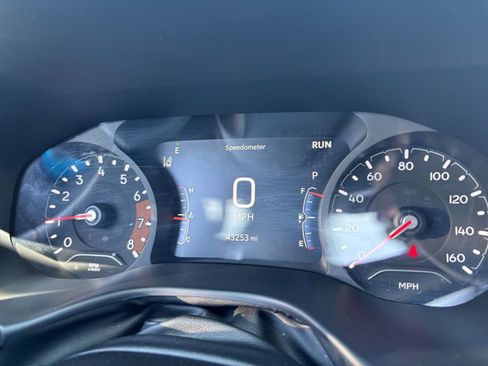 Used 2025 Jeep Compass Limited AWD/4WD image 41