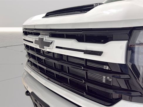 Used 2024 Chevrolet Silverado 2500 LTZ w/ LTZ Plus Package image 23