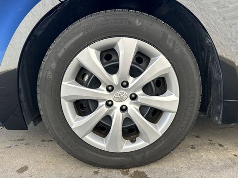 Certified 2024 Toyota Corolla LE image 11