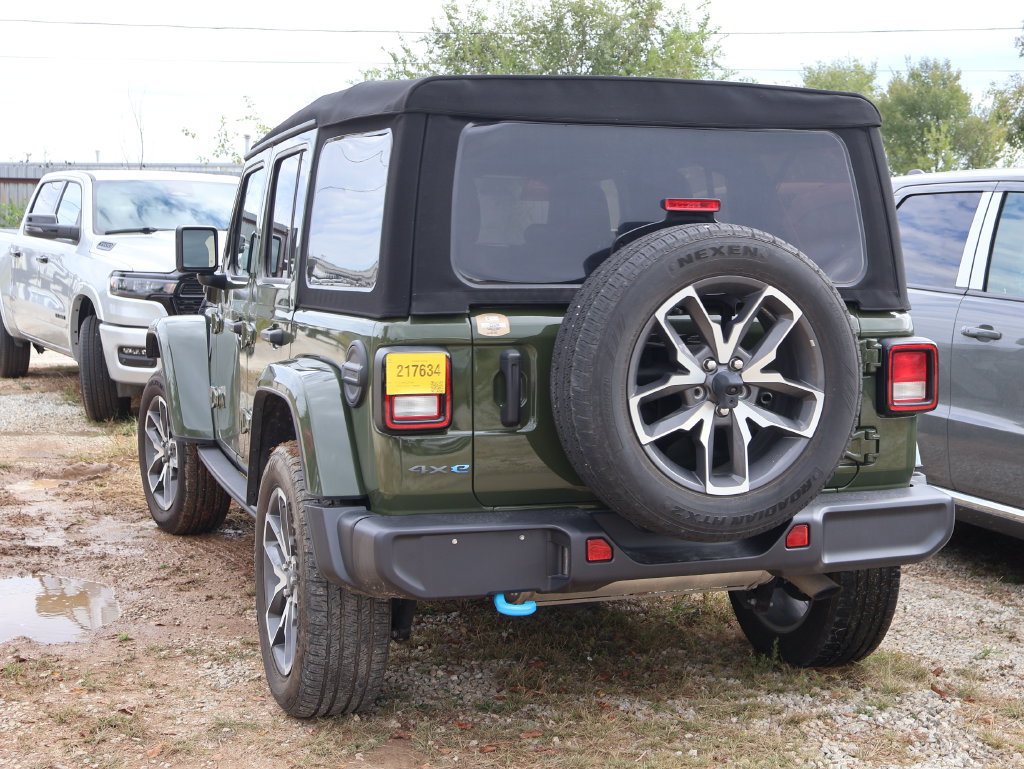 Used 2024 Jeep Wrangler Unlimited AWD/4WD image 22