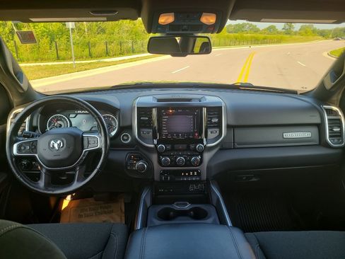 Used 2019 RAM 1500 Big Horn AWD/4WD image 19