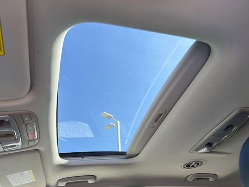 Used 2024 Kia Telluride S w/ S Sunroof Package FWD image 18
