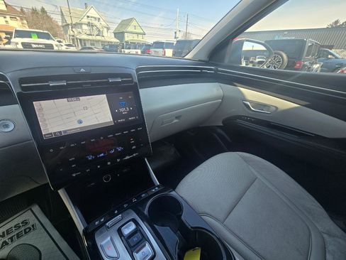 Used 2022 Hyundai Tucson Limited image 12