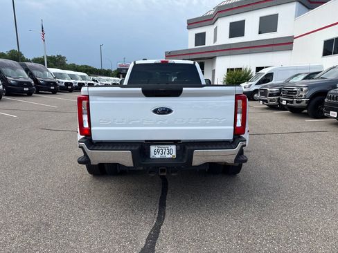 Used 2024 Ford F350 XLT AWD/4WD image 4