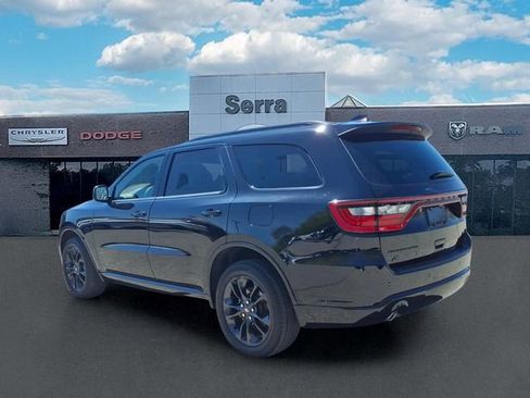 Used 2023 Dodge Durango GT w/ Blacktop Package AWD/4WD image 4