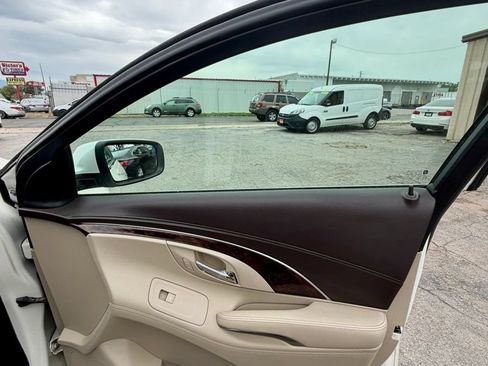 Used 2014 Buick LaCrosse Premium FWD image 14