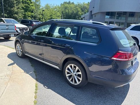 Used 2019 Volkswagen Golf Alltrack S AWD/4WD image 13