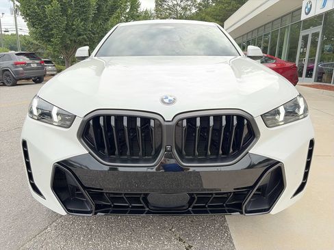 Used 2025 BMW X6 xDrive40i AWD/4WD image 10