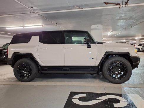 New 2026 GMC Hummer EV SUV AWD/4WD image 4