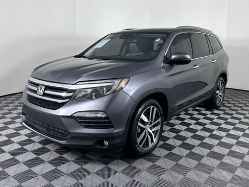 Used 2016 Honda Pilot Touring image 4