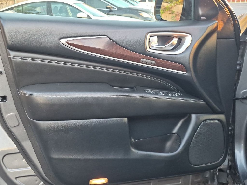 Used 2020 INFINITI QX60 Luxe w/ Sensory Package AWD/4WD image 13