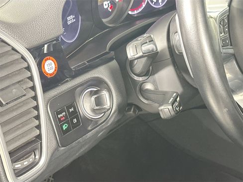 Certified 2019 Porsche Cayenne image 33