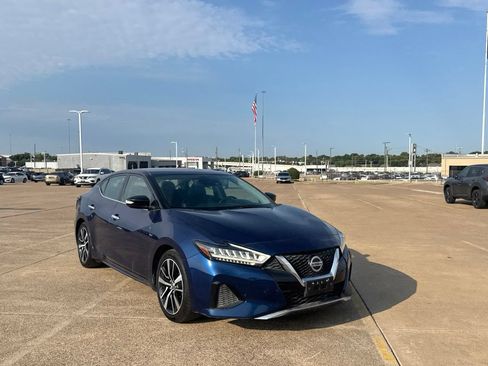 Used 2021 Nissan Maxima 3.5 SV w/ Floor Mat Group FWD image 2