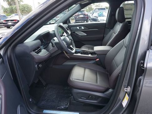 New 2026 Ford Explorer Platinum image 28