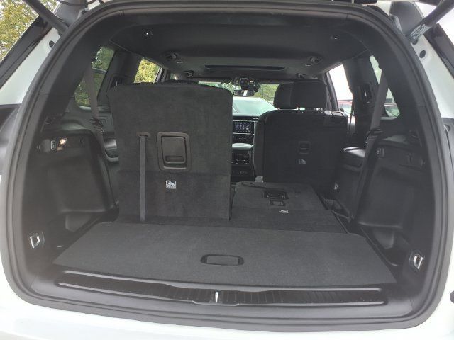 Used 2024 Jeep Grand Cherokee L Laredo w/ Luxury Tech Group I AWD/4WD image 29