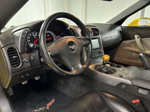 Used 2006 Chevrolet Corvette Convertible w/ Preferred Equipment Group RWD image 10