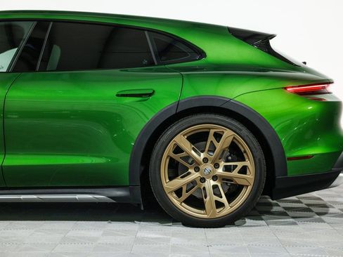 Used 2023 Porsche Taycan 4S image 14