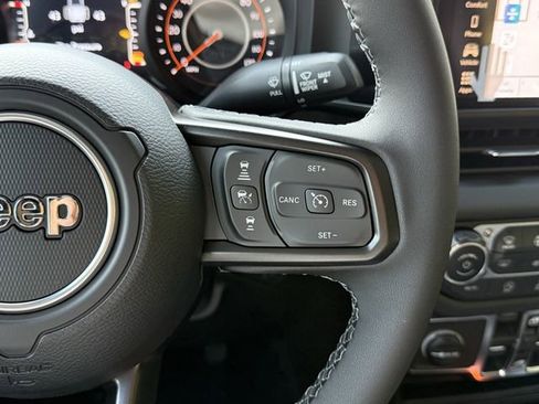 New 2026 Jeep Gladiator Sport image 21