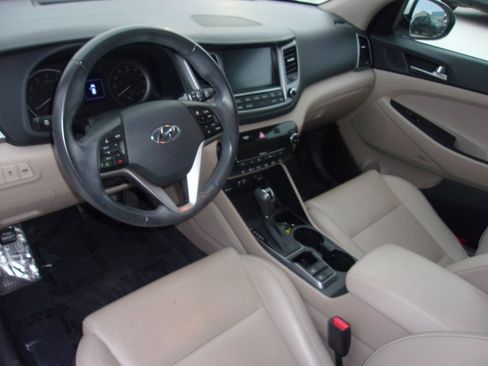 Used 2017 Hyundai Tucson Limited w/ Cargo Package image 11
