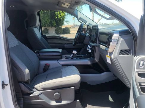 Used 2022 Ford F150 Lightning XLT AWD/4WD image 16