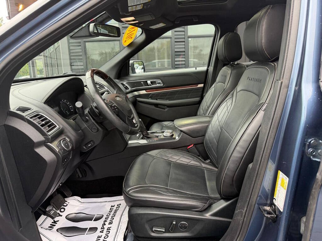 Used 2018 Ford Explorer Platinum AWD/4WD image 10