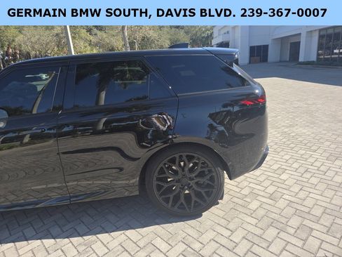 Used 2023 Land Rover Range Rover Sport SE Dynamic image 9