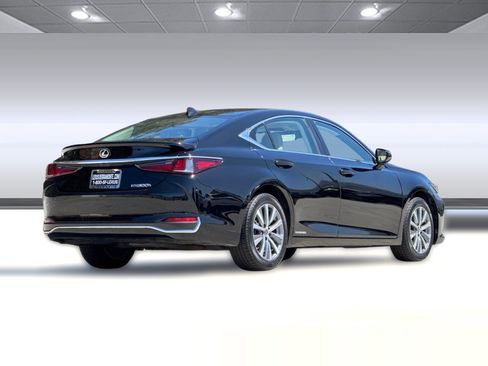Used 2020 Lexus ES 300h w/ Premium Package FWD image 9