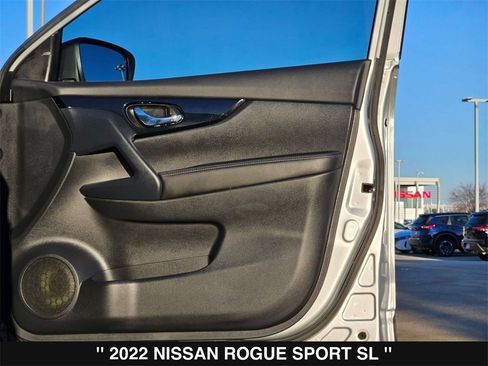 Used 2022 Nissan Rogue Sport SL image 31