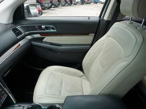 Used 2016 Ford Explorer Platinum AWD/4WD image 36