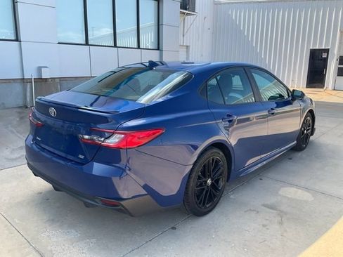Used 2025 Toyota Camry SE FWD image 34