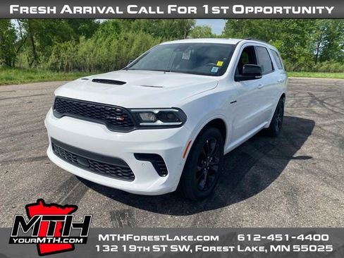 Used 2025 Dodge Durango R/T w/ Blacktop Package AWD/4WD image 5