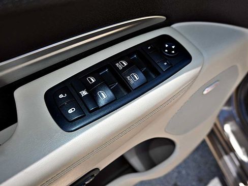 Used 2017 Dodge Durango GT w/ Premium Group RWD image 23