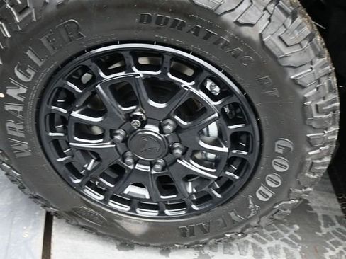 Used 2026 Toyota Tundra SR5 w/ SR5 Convenience Package image 27