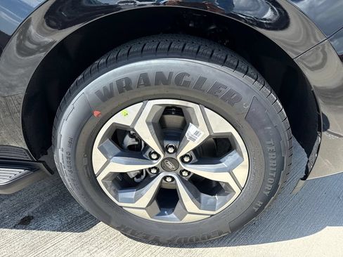 New 2027 Ford Expedition Max Active RWD image 11