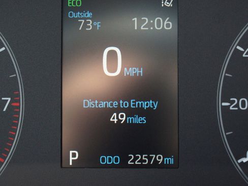 Used 2024 Toyota Corolla SE image 4