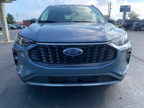 Used 2023 Ford Escape Platinum AWD/4WD image 8