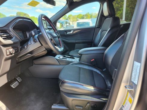 Used 2023 Ford Escape ST-Line Select AWD/4WD image 18
