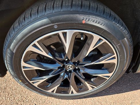 Used 2024 MAZDA CX-90 Plug-In Hybrid w/ Premium Pkg image 10